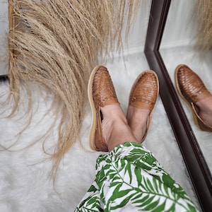 Mexican huarache sandals//Huarache tradicional//Mexican sandal//Mexican closed toe huarache sandal