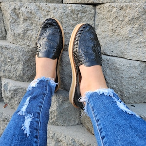Luna huarache mexicano||Black sandals||Mexican huarache||Womens huarache sandals||Mexican shoes||Summer sandals||hand tooled sandals