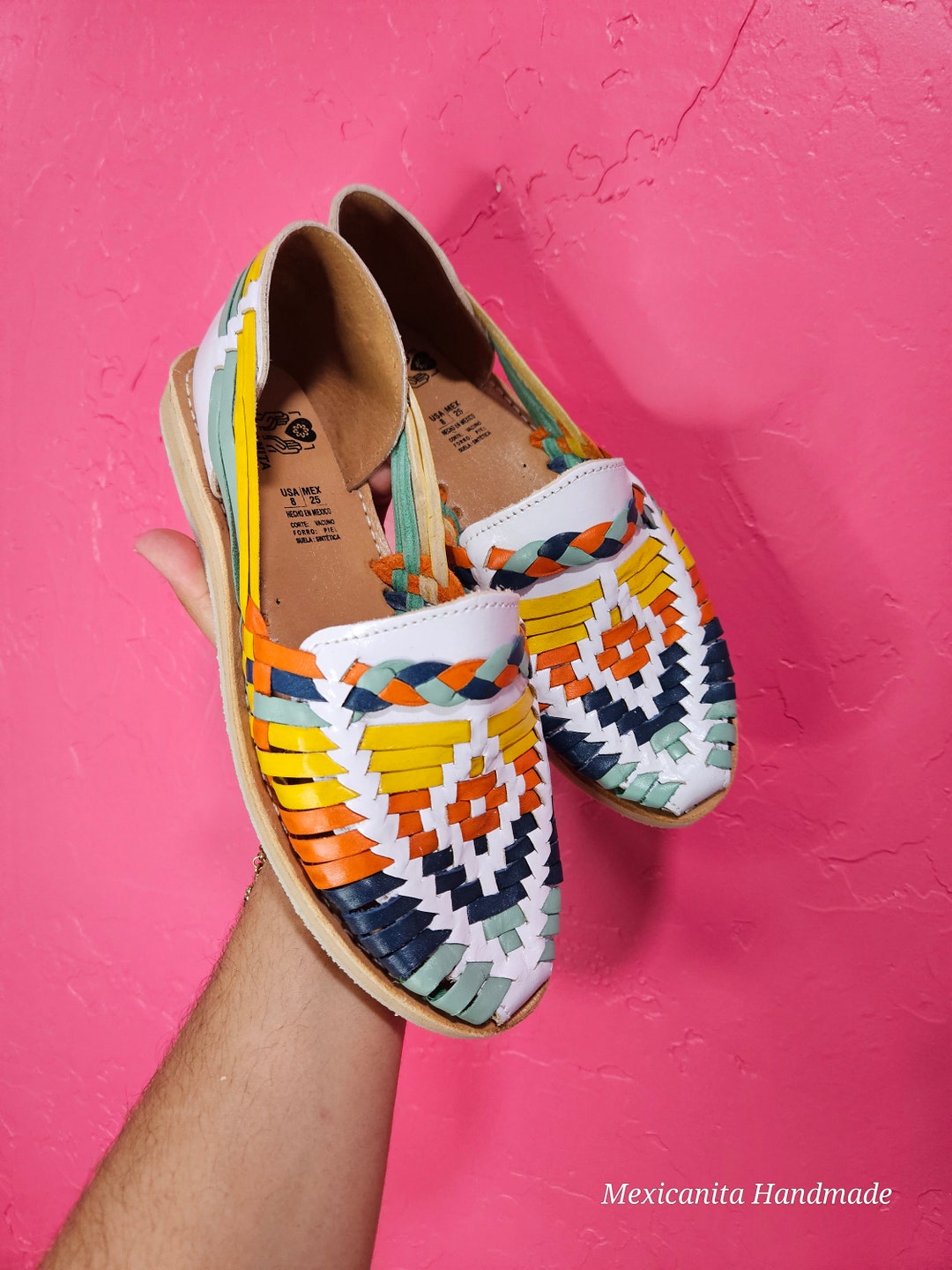 huaraches de colores mexicanos