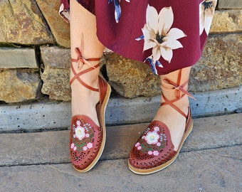 Orizaba Mexican huarache sandals//Huarache mexicano//Mexican sandal//Mexican huarache//Mexican shoes//Lace up sandal||embroidered sandal