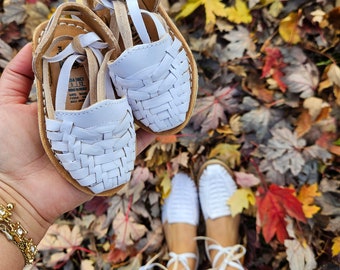 Luna huaraches deals