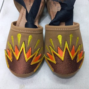 Buty Pepa Madrigal inspirowane Encanto