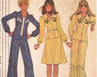 McCall's 4667 Vintage Sewing Pattern, Junior/Teen Shirt or Shirt-Jacket, Skirt and Pants Sewing Pattern, Size 7, 9, 11, ©1975