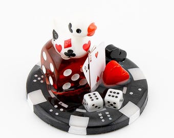 Pato con fichas de póquer con temática de casino / Pato de crucero escondido