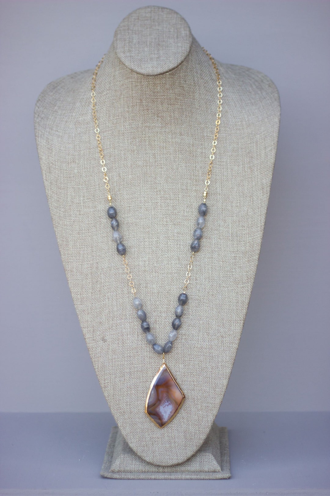 Cloudy Gray Quartz Gemstone and Gold Chain Beaded Necklace with Multi