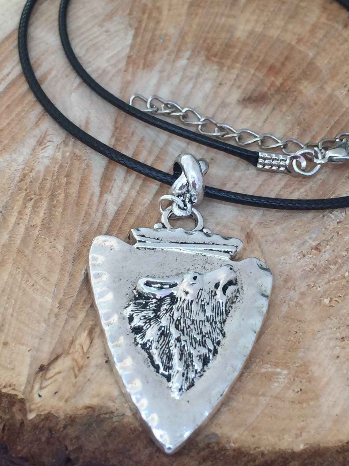 Unisex Wolf Necklace Wolf Jewelry Howling Wolf Wolf Pendant Etsy Denmark