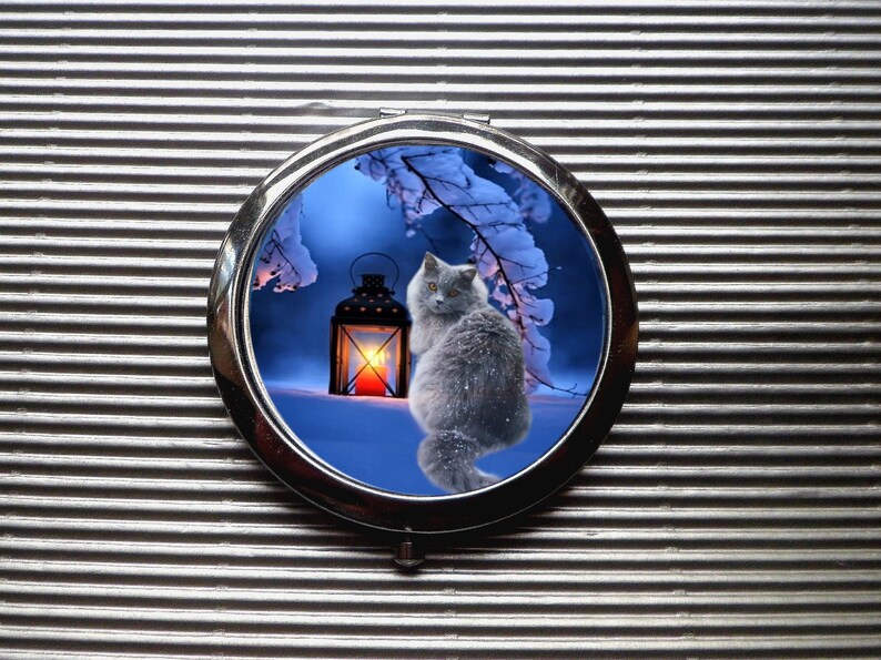 grand miroir de poche avec chat : ma lanterne magique image 1