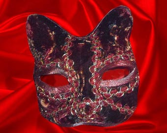 masque vénitien en papier mâché , masque de chat camaieu de rouges