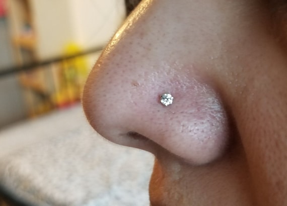 Diamond Nose Stud 0 05 Carat Brilliant Cut 18k Yellow Gold Etsy