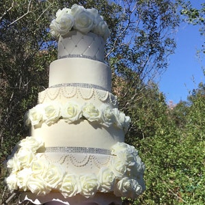 Wedding fake cake fondant