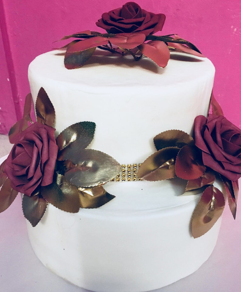 Wedding celebration cake image 6