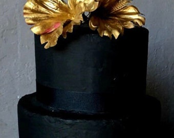 Gold Topper Cake