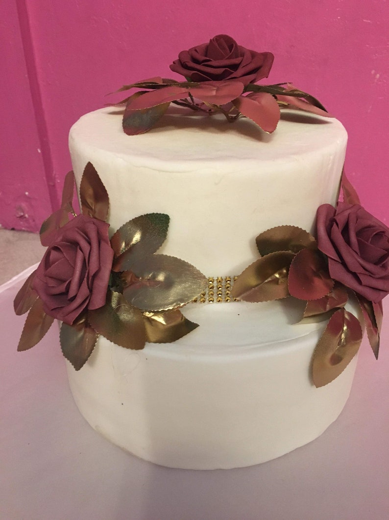 Wedding celebration cake image 4