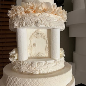 Giant Castle cake luxury designs image 4