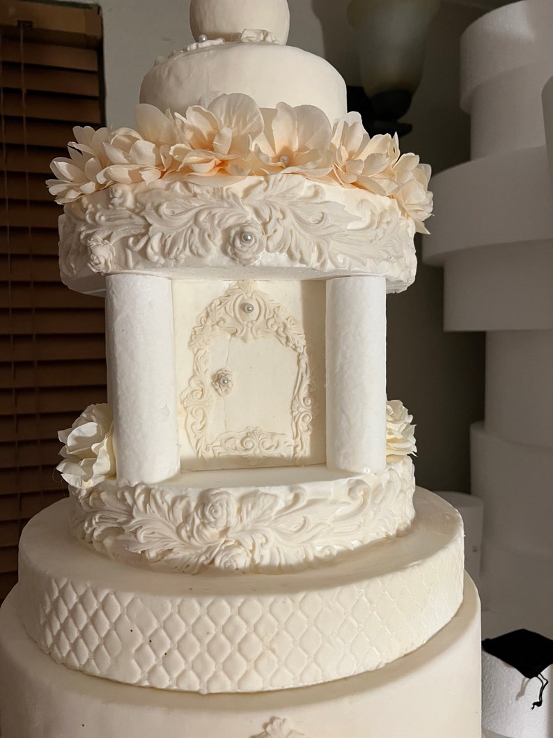 Giant Castle cake luxury designs image 4