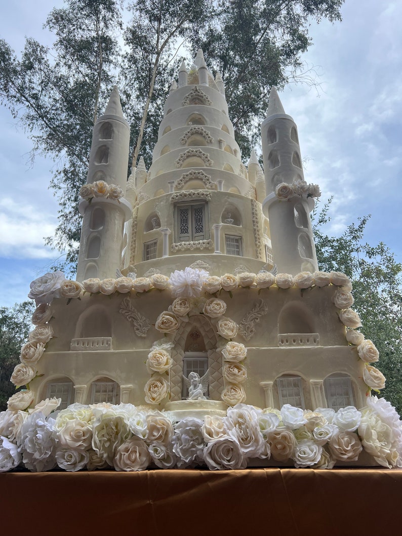 Premium Castle Giant Castle cake luxury Dummies 7 feet image 9