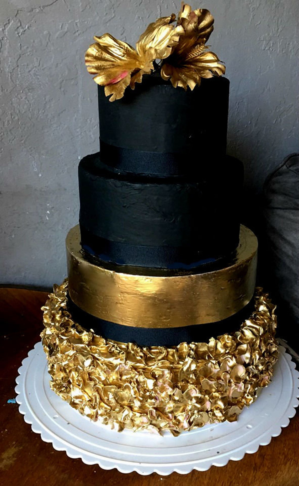 Black Luxury fake cake dummy cake image 1