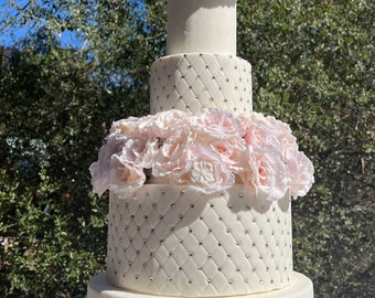 Wedding Cake Giant fake cake