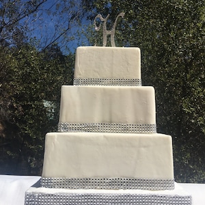 Cake ( faux cake ) Ivory Square