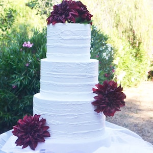 Pastel ficticio boda falso pastel blanco de tres niveles apilado 12 pulgadas