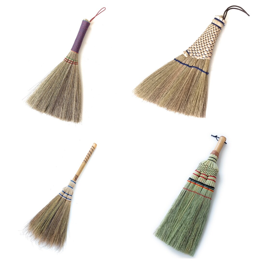 Small Whisk Broom Altar Broom Hand Broom Suitable for Sweeping Dirt