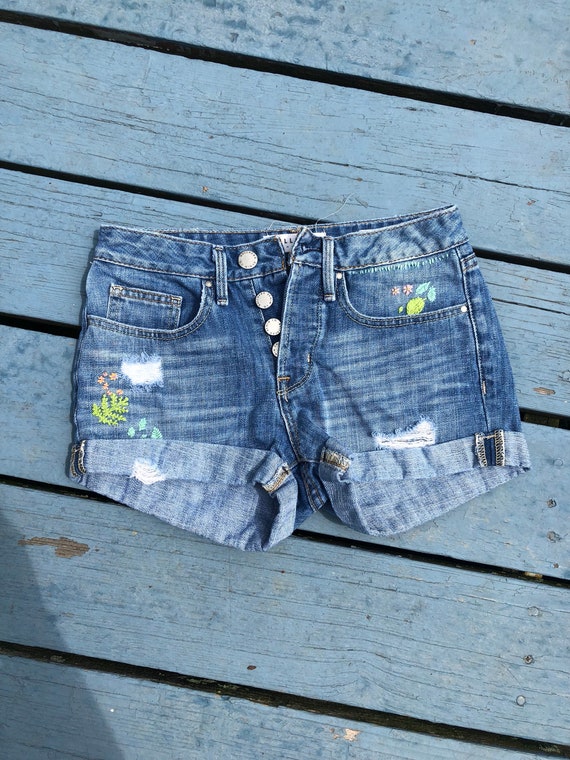 denim shorts size 24