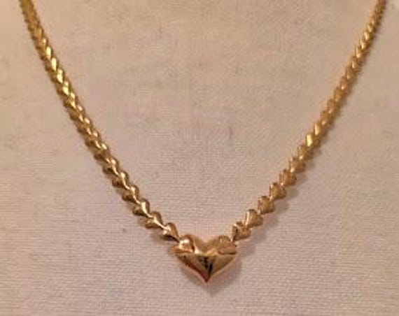 AVON Endless Hearts Avon Gold Tone Signed Necklace 18"