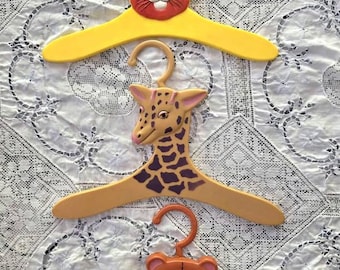 Build a bear 3 Pc Vintage Plastic Animal Hangers for Childrens Clothing