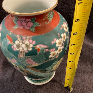 Vintage hand painted Imari porcelain vase
