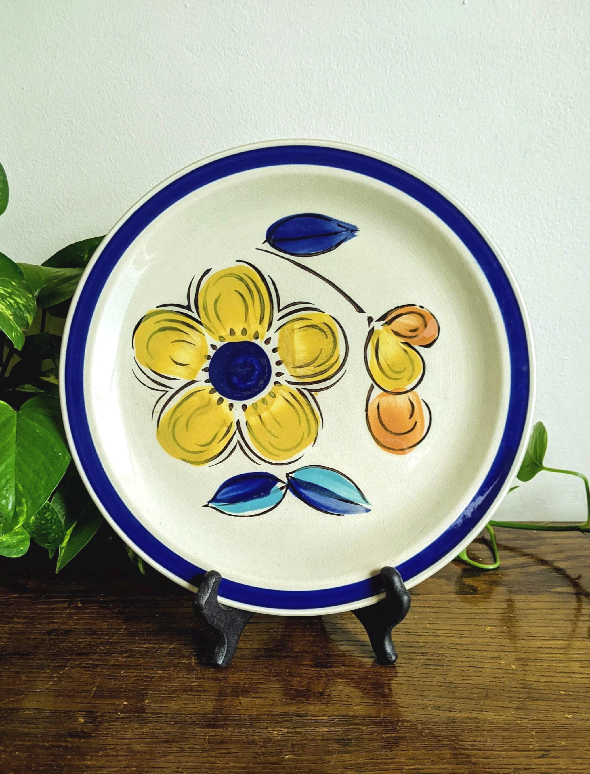70s Flower Rim Plate - Etsy