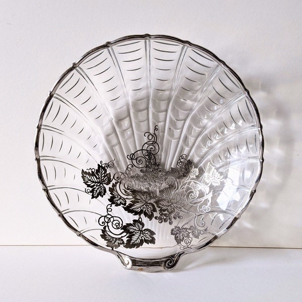 Silver Overlay Shell Bowl Elegant Beach Wedding Serving Dish Large Fruit Bowl Grapevine Decor Gift Silver City Glass Vintage Pattern