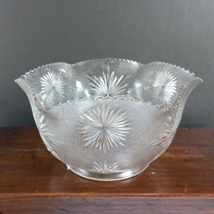Antique Gas Oil Lamp Shade Ruffled Starburst Glass Victorian 4 Inch Fitter