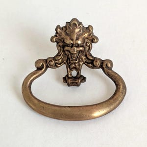 Maniglia ad anello fisso in ottone anticato con faccia di uomo verde, piccolo foro singolo, decorativa, per cassetti da giardiniere.