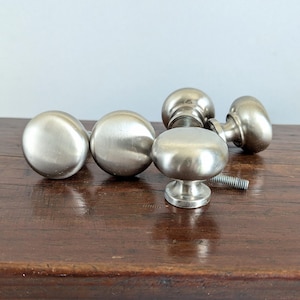 Brushed Nickel Round Knob ONE Modern Satin Silver Salvage Mushroom Cabinet Knob With Screws 1.25 Inch
