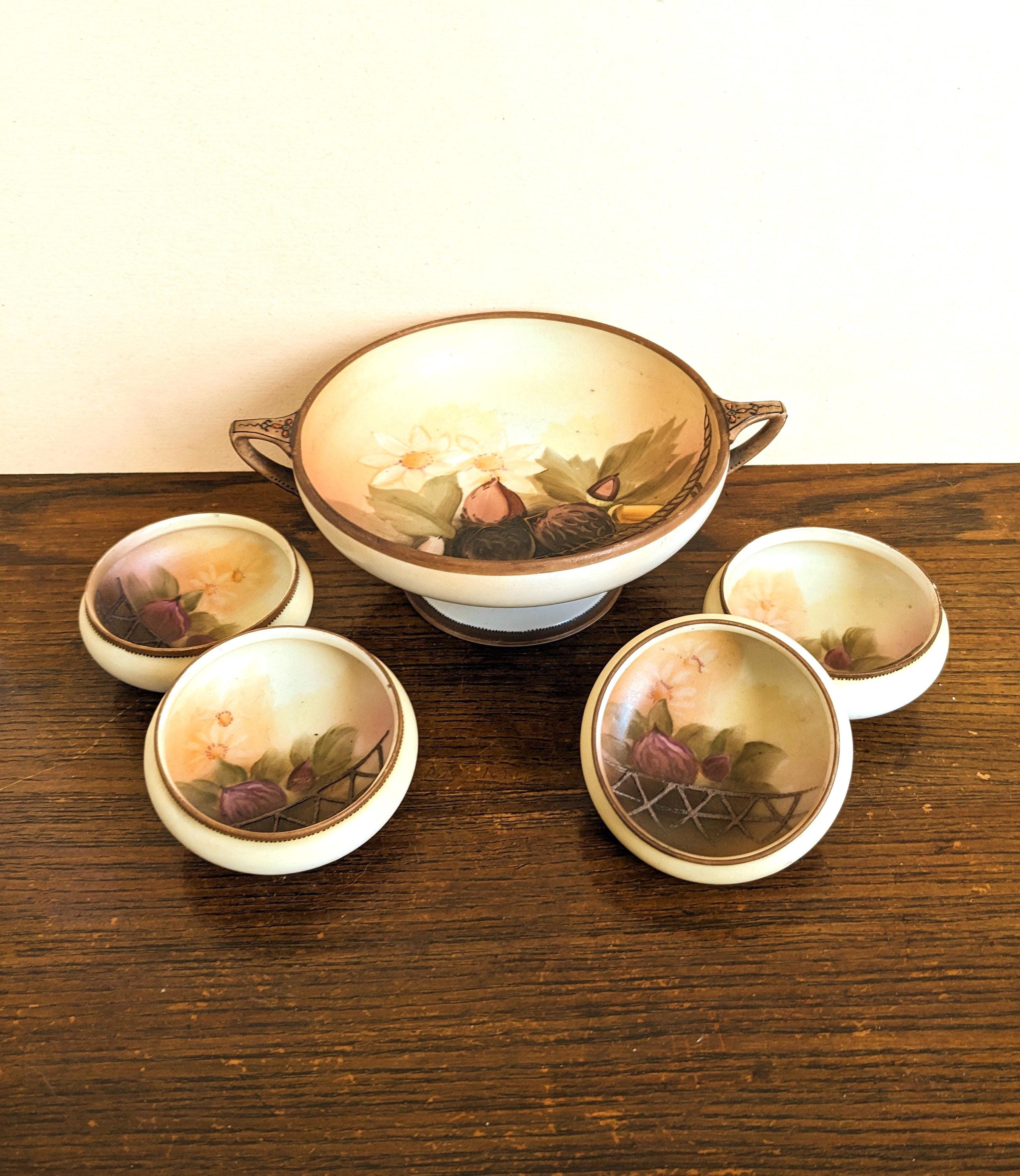 NIPPON HAND PAINTED 花柄陶器ボウル 金属脚付き NIPPON HAND PAINTED 花柄陶器ボウル 金属脚付き
