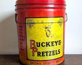 Grande scatola di pretzel Buckeye Pretzel Rustic Country Deer Buck Farmhouse Decor Pennsylvania PA Memorabilia pubblicitaria
