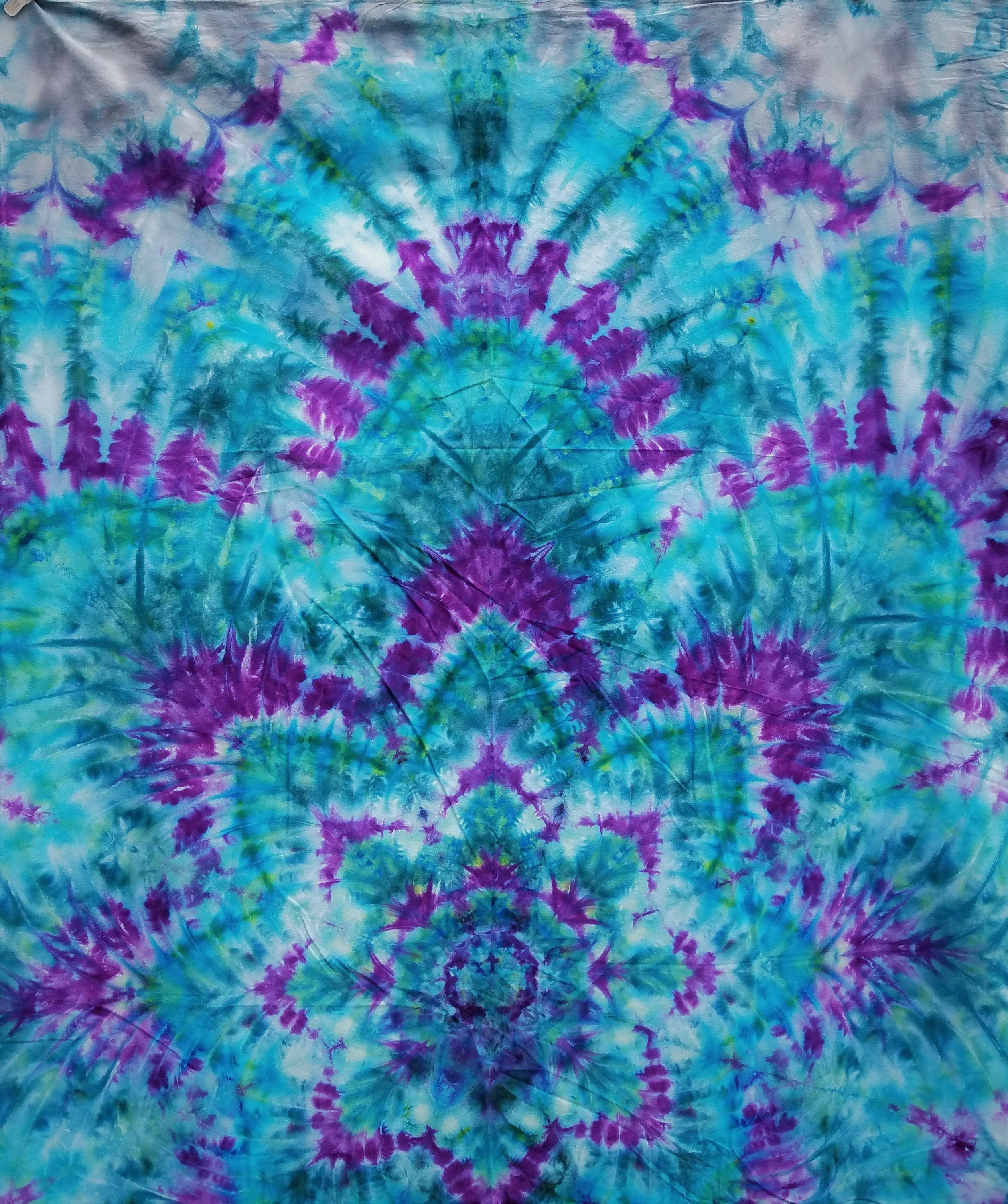 Tie Dye Tapestry Full Size Sheet 93 x 80 Bed Cover or Wall Art
