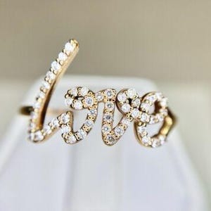 18k Yellow Gold Natural Round Brilliant Diamond Love Ring