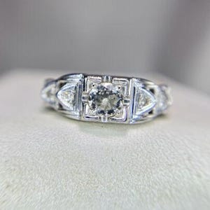 Art Deco 18k Designer Natural Round Old European Diamond Engagement Ring