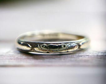 Anillo de bodas Art Déco vintage de oro blanco de 18 quilates grabado a mano