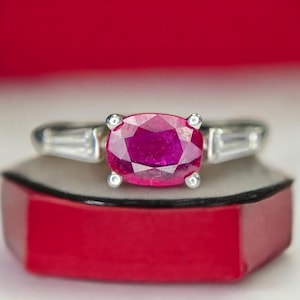 Art Deco Platinum Natural Oval Red Ruby Baguette Diamond Engagement Ring