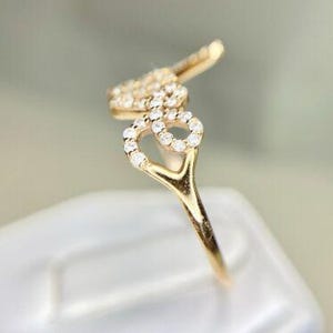 18k Yellow Gold Natural Round Brilliant Diamond Love Ring