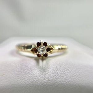 Anillo de compromiso victoriano de oro amarillo de 14 k con diamantes europeos antiguos naturales y pequeños