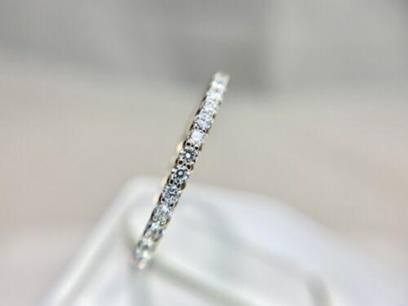 14k Yellow Gold Natural Round Brilliant Diamond Eternity Band Ring