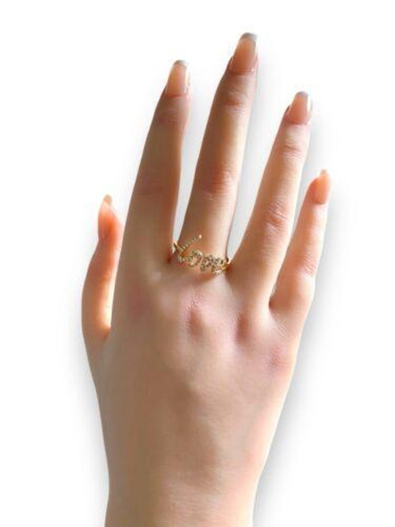 18k Yellow Gold Natural Round Brilliant Diamond Love Ring
