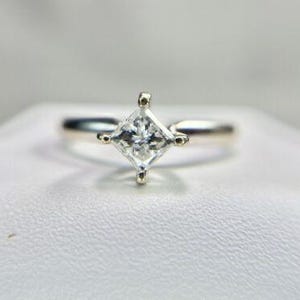 Vintage 14k White Gold Natural Square Princess Cut Diamond Solitaire Engagement
