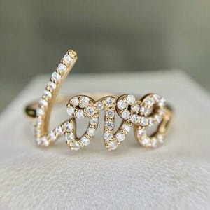 18k Yellow Gold Natural Round Brilliant Diamond Love Ring