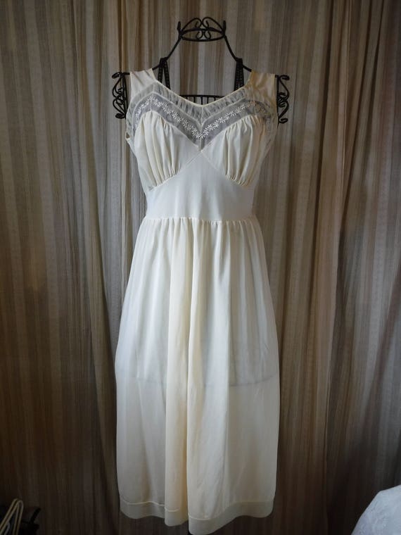 1956 Lingerie Bridal Slip Ivory Luxite by Kayser Sexy… - Gem