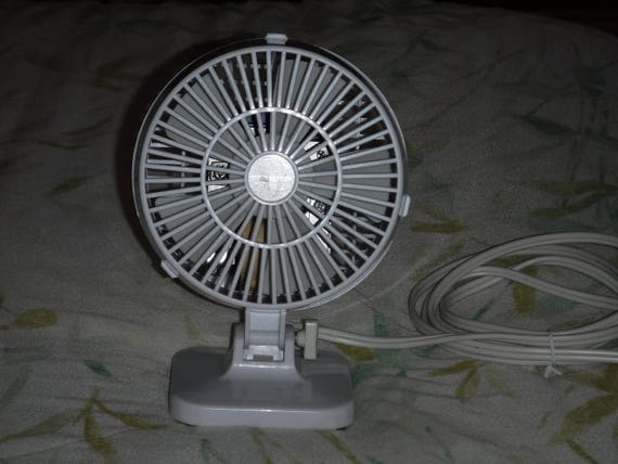Desk Fan Vintage White Windmere Df 4 Space Age Retro Etsy