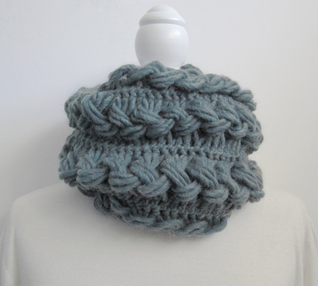 Ai Ferri Lana Per Sciarpe Fatte Con Le Mani Sciarpa A Anello In